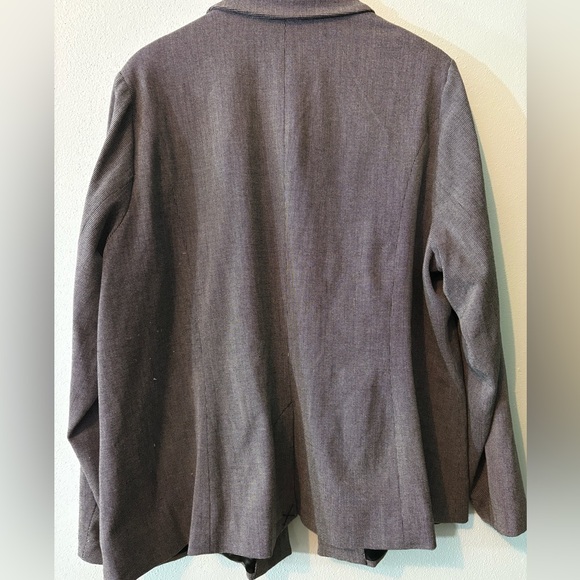 TORRID 3X ✨ Plus size Women's Gray Blazer good condition - Picture 5 of 5